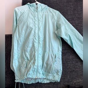Columbia wind breaker